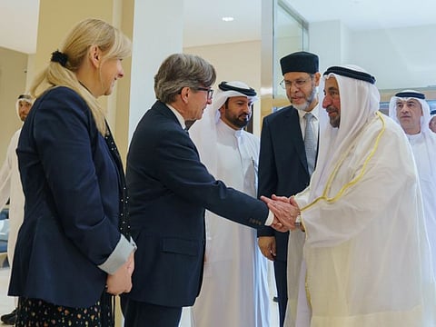 During his meeting with Arabic students and faculty from Krakow's Jagiellonian University, His Highness Sheikh Dr. Sultan bin Mohammed Al Qasimi, Supreme Council Member and Ruler of Sharjah, and the Supreme President of the Arabic Language Academy (ALA), emphasised the significance of the Arabic language, delving into its history, linguistic richness, and aesthetic qualities.