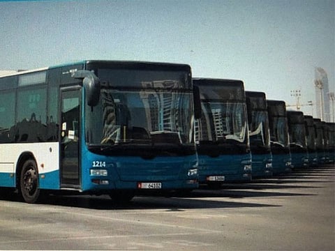 Visitors and temporary commuters can enjoy unlimited bus rides within Abu Dhabi, Al Ain, and Al Dhafra with a 7-day pass or a 30-day pass.