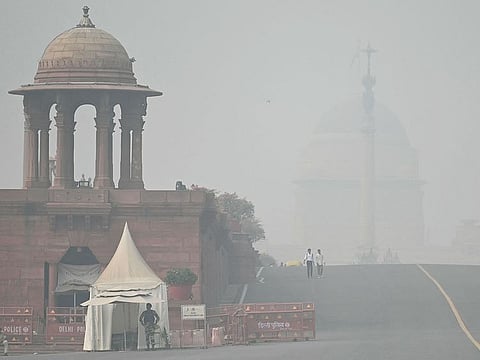During late autumn in Delhi, the air becomes calm after the monsoon season. Stubble smoke drifts into Delhi from Punjab and Haryana, becoming trapped in the city. Consequently, Delhi turns into a smoky bowl that persists for weeks