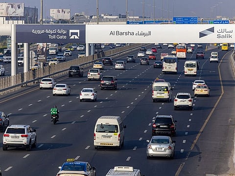 Salik will introduce variable road toll pricing from January 31, with charges set at Dh6 during peak hours and Dh4 during off-peak times. On Sundays, tolls will remain Dh4 all day, excluding public holidays or major events. Adjusted rates and timings will also apply during Ramadan.