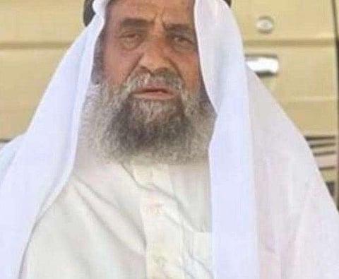 Al Atwi’s enduring tradition involved setting up a morning breakfast spread in the Thursday market, where workers could partake in a meal without any cost.