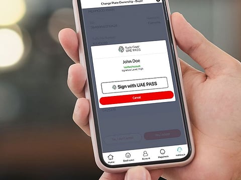 The UAE Pass must now be used for the buying and selling of vehicle plates along with the transfer of plate ownership.