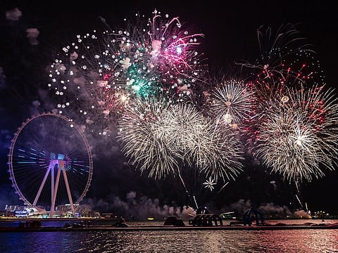 2023 New Year's Eve fireworks at Bluewaters Island.