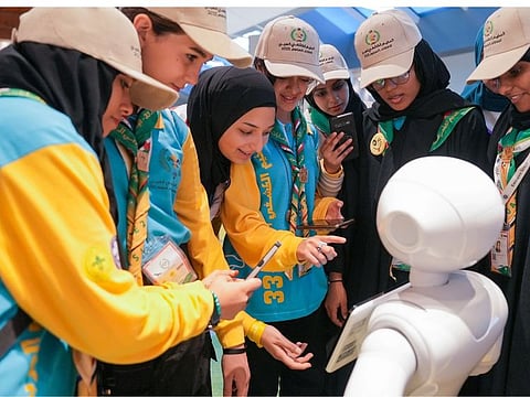 The delegation commended the library’s unique services and modern facilities, and the rich and diverse resources offered at its nine sub-libraries that meet the needs of researchers and readers from various specialisations.