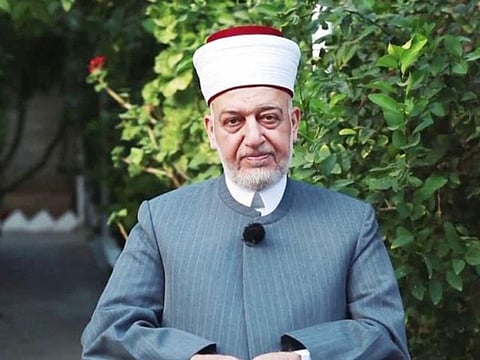 Sheikh Salama’s illustrious career included serving as the Minister of Endowments and Religious Affairs and the Secretary of the Academic Council at Al Azhar Institute in Gaza. He was also a respected lecturer at the Al Azhar University of Gaza.