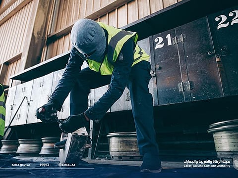 Saudi Arabia has foiled an attempt to smuggle drugs through its border crossing.