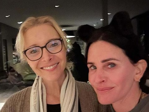 Lisa Kudrow and Courteney Cox