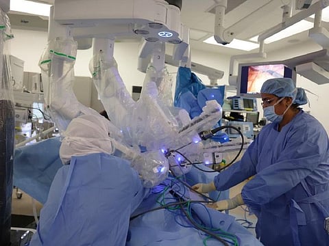 The hospital’s surgeons use specialised robotic tools to conduct joint replacement surgeries, ensuring precision and customisation tailored to each patient’s anatomy.