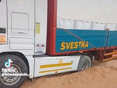 The truck that was stuck in the sand in Riyadh.
