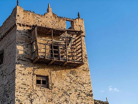 These towering structures offer insights into the Kingdom's past and the lifestyles.