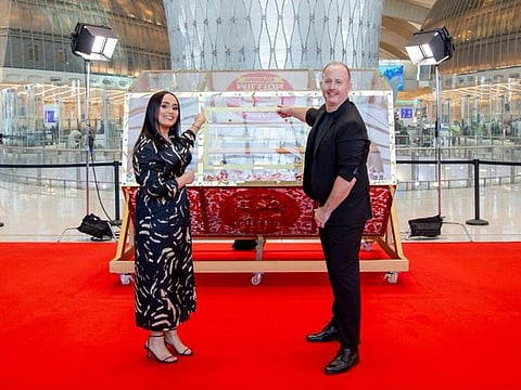 Big Ticket hosts Richard (R) and Bushra