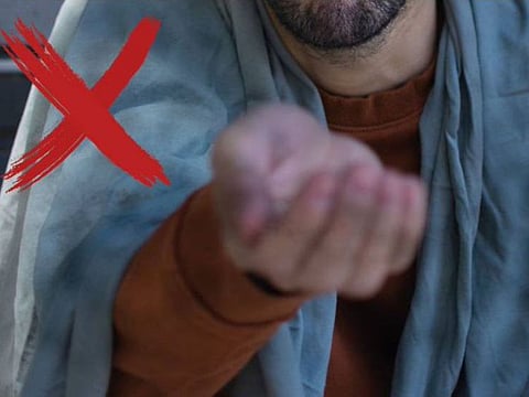 Ajman Police tightened monitoring of areas frequented by beggars, such as commercial markets, residential neighbourhoods, mosques, and banks.