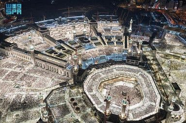 A general view of Muslims performing Umrah at the Grand Mosque on the eve of 29th Ramadan in Mecca, Saudi Arabia, on April 7, 2024.