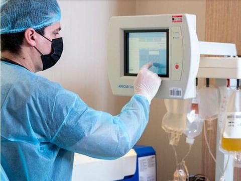 Abu Dhabi Stem Cells Centre (ADSCC) recently obtained a research grant from the non-profit National Multiple Sclerosis Society. It bolsters ongoing clinical trials on the safety and efficacy assessment of using Extracorporeal Photopheresis (ECP) for Optimal Management of Multiple Sclerosis.