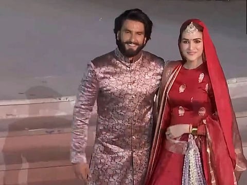 Ranveer Singh and Kriti Sanon in Banaras in India