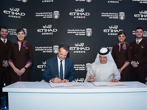 A Memorandum of Understanding between DCT Abu Dhabi’s Director General for Tourism, Saleh Mohamed Al Geziry, and Etihad’s CEO Antonoaldo Neves.