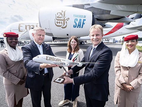 From left to right: Siegfried Knecht, Chairman of the Executive Board of aireg. Volker Greiner, Emirates Vice President North and Central Europe and Dr. Anna Christmann, Federal Government Coordinator of German Aerospace Policy
