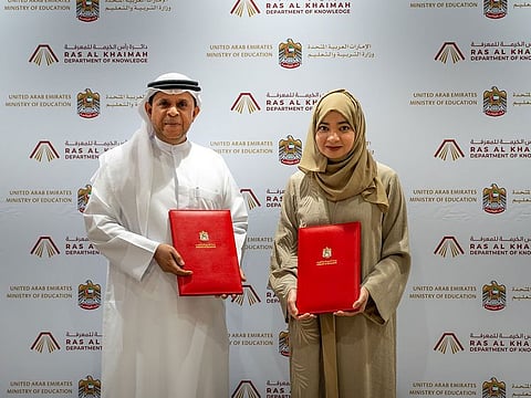Dr Rabaa Al Sumaiti (Right) and Dr Abdulrahman Al Naqbi during the MoU signing ceremony