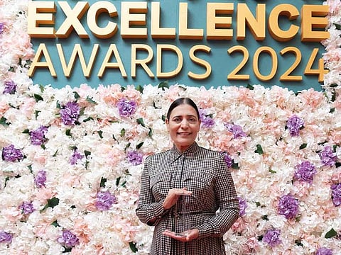Jasbir Bassi with her Excellence in Business – Best in Transport award