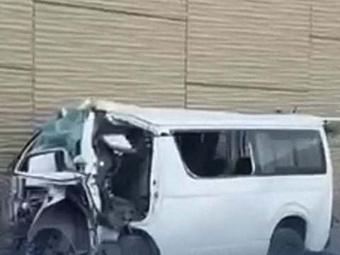 The crash occurred at 5 in the morning on the Seventh Ring Road in Al Fintas in Kuwait.