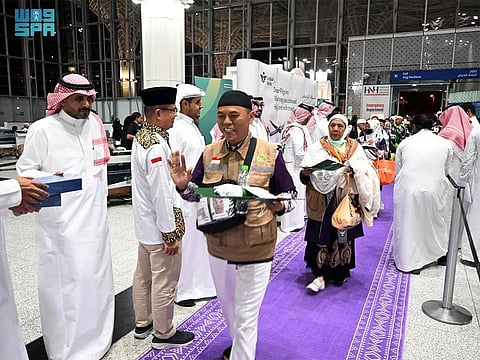 The last group of Hajj pilgrims leaving Medina for Indonesia on Monday.