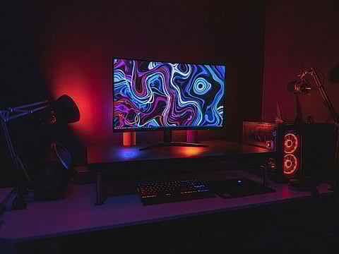 Take down your enemies with a smooth, speedy monitor that makes full use of your graphics card.