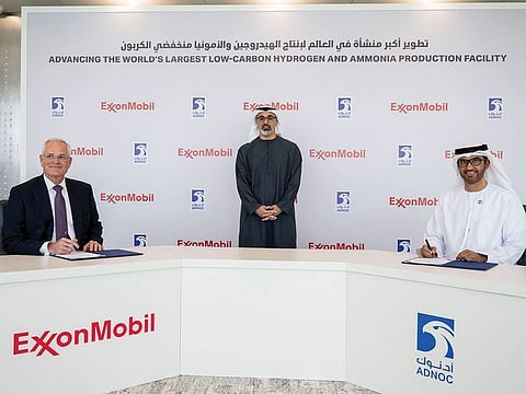 Sheikh Khaled bin Mohamed bin Zayed Al Nahyan, Crown Prince of Abu Dhabi and Chairman of the Abu Dhabi Executive Council, has witnessed the signing of a strategic partnership between ADNOC and ExxonMobil Corporation, in which ADNOC will acquire a 35 per cent equity stake in ExxonMobil’s proposed low-carbon hydrogen and ammonia production facility in Baytown, Texas, US.