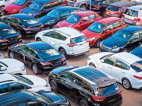 The new regulation, announced by the Minister of Commerce and Industry, Khalifa Al Ajeel, took effect on October 14 and prohibits cash payments in the sale of both light and heavy vehicles. Illustrative image.