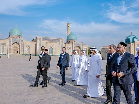 Sheikh Hamdan was briefed about the history of the Hazrati Imam Complex, one of Tashkent’s most prominent Islamic landmarks, which encompasses the Hazrat Imam Mosque.