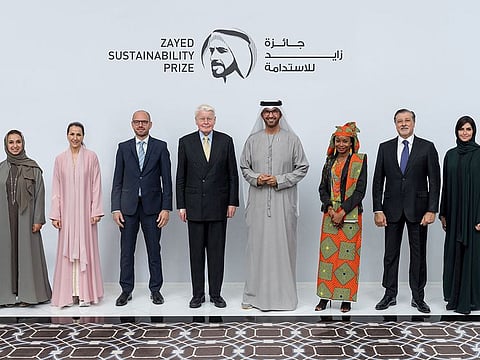 Dr. Sultan Ahmed Al Jaber, UAE Minister of Industry and Advanced Technology, Director General of the Zayed Sustainability Prize and COP28 President, with the Prize jury.
