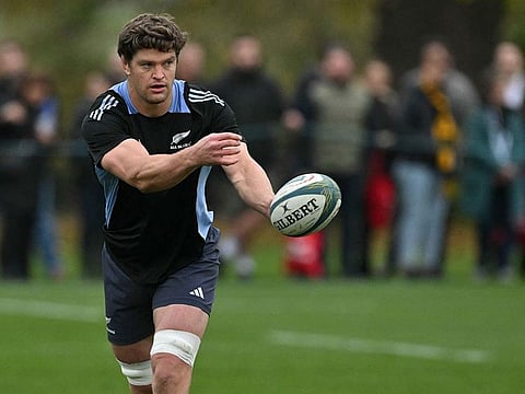 New Zealand's lock Scott Barrett takes part in the New Zealand captain's run at The Lensbury Hotel, in London, on November 1, 2024, on the eve of their Autumn Nations Series International Rugby Union match against England.