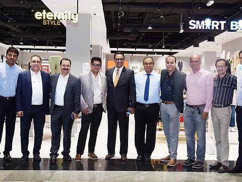 Rahim MV, Ned Khoury, Manohar Himthani, Jai Himthani, Bejoy Thomas, Agnelo Goveia, Prakash Bambani, Amjad, Rajeev Rumpal, Rajesh Panjabi at the launch of the store
