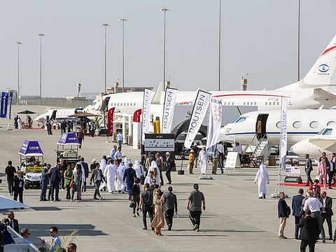 Air travelers to the UAE will be spoilt for choice in the not too distant future. Fly in via a commercial airline or private jet. Once in UAE, take an air taxi.