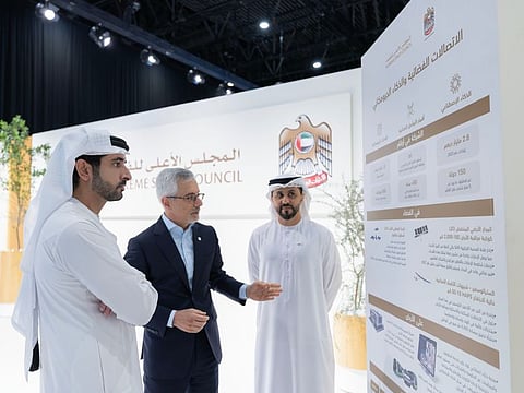 Sheikh Hamdan bin Mohammed bin Rashid Al Maktoum, Crown Prince of Dubai, Deputy Prime Minister and Minister of Defence of the UAE, and Chairman of the Supreme Space Council, being briefed on the projects