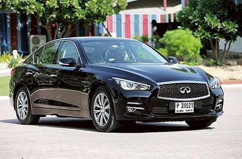 Infiniti Q50 2.0L.