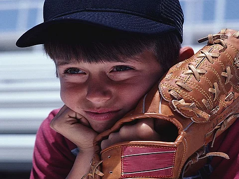 Baseball Puts Kids' Elbows at Risk, Study Shows