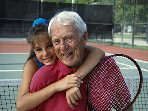 Overweight With Arthritic Knees? You Might Want to Avoid Tennis