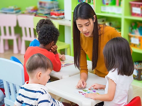 Una forma de reducir la obesidad infantil: hacer que los niños se muevan más en clase