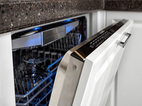 kitchen dishwasher