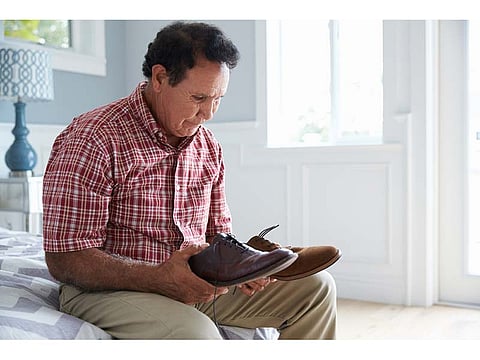 Flat, Flexible No Better Than Stable, Supportive Shoes for Knee OA