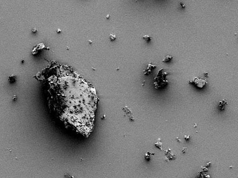 Electron microscope photo of brake abrasion dust