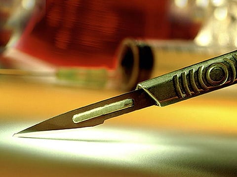 scalpel
