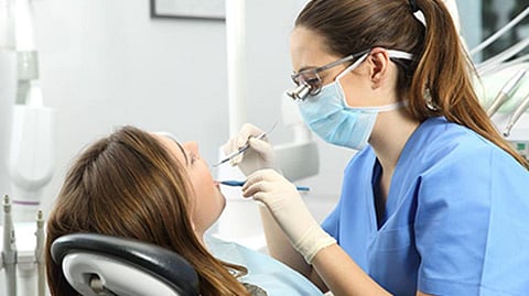 Wisdom Teeth Removal: Surgery, Recovery and What You Can Eat