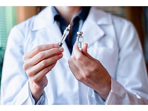 vial vaccine syringe