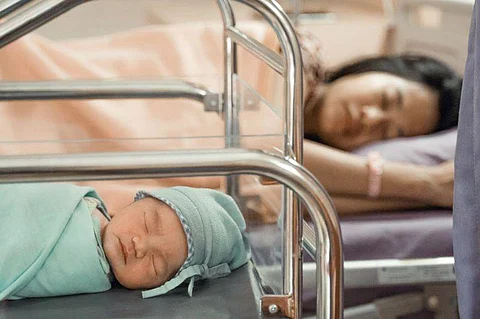 birth newborn mother