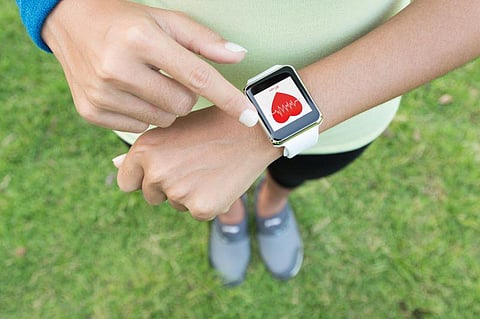 smartwatch watch heart
