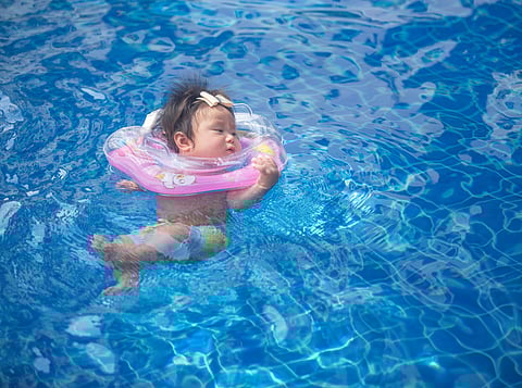 neck float