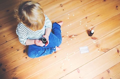 pills child