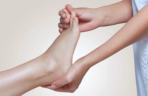 Shock Wave Therapy + Local Vibration Beneficial for Chronic Plantar Fasciitis