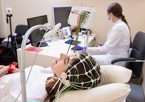 EEG brain scan